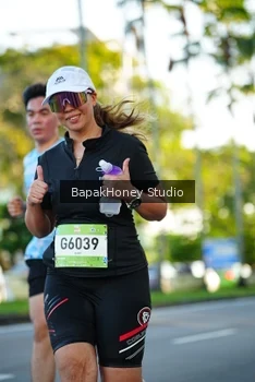 Runner Photo 1556808