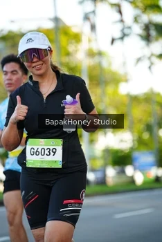 Runner Photo 1556810