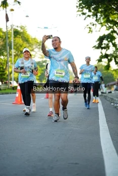 Runner Photo 1556909