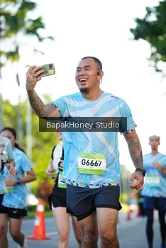 Runner Photo 1556925