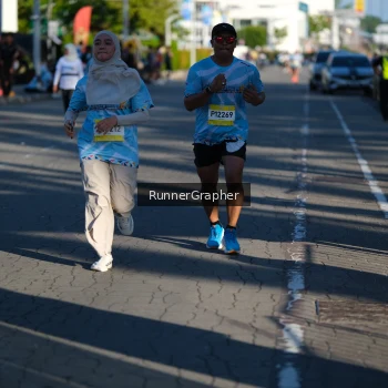 Runner Photo 1556989