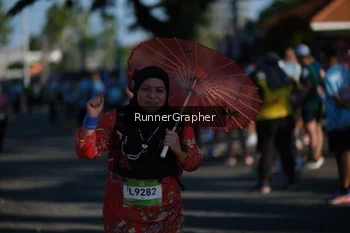 Runner Photo 1556994