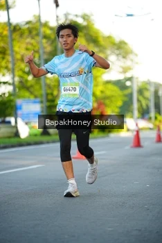 Runner Photo 1557024