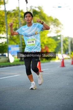 Runner Photo 1557025