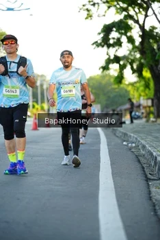 Runner Photo 1557088