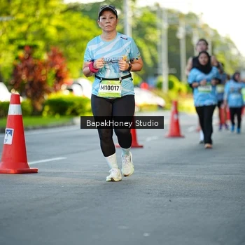 Runner Photo 1557111