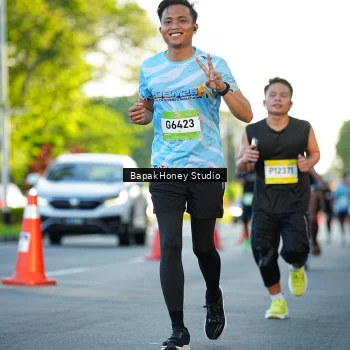 Runner Photo 1557147