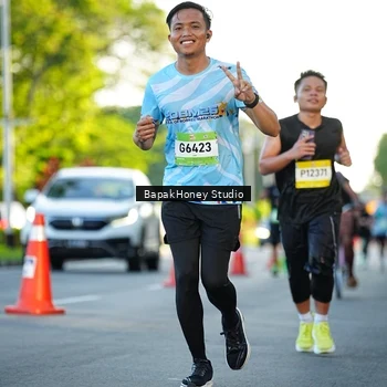 Runner Photo 1557150