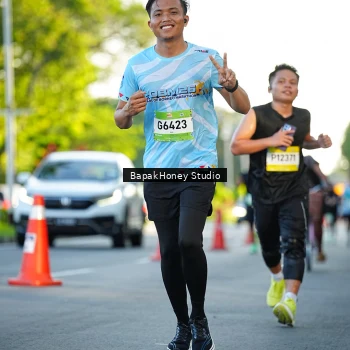 Runner Photo 1557153