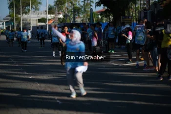Runner Photo 1557156