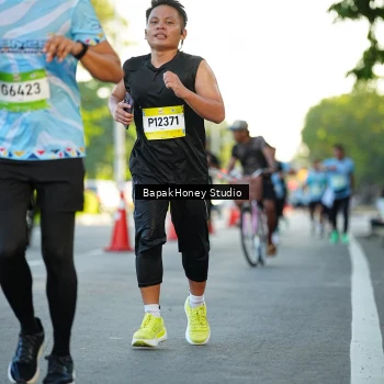 Runner Photo 1557159
