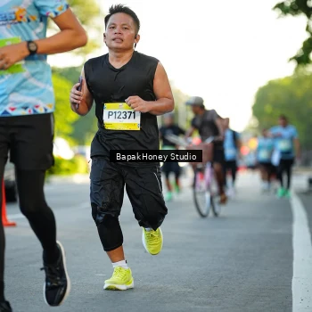 Runner Photo 1557164