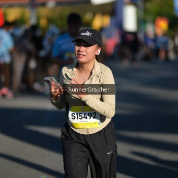 Runner Photo 1557191