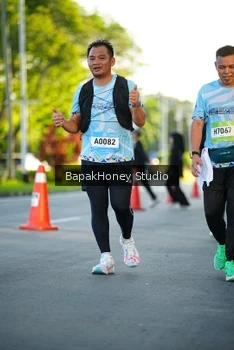 Runner Photo 1557196