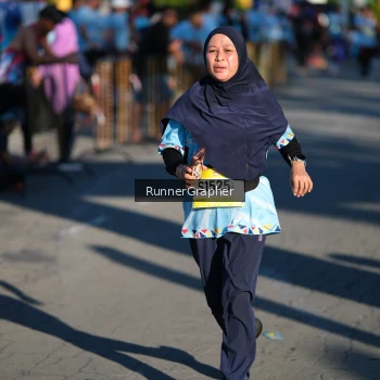 Runner Photo 1557197