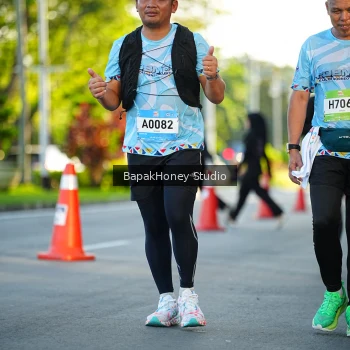 Runner Photo 1557201