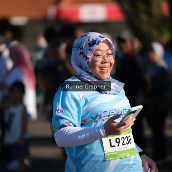 Runner Photo 1557206