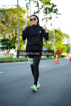 Runner Photo 1557221