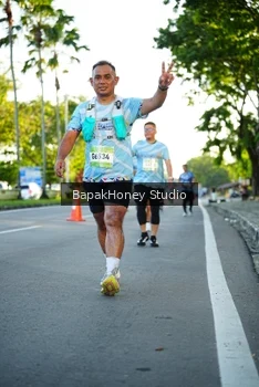 Runner Photo 1557229