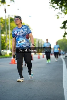 Runner Photo 1557287