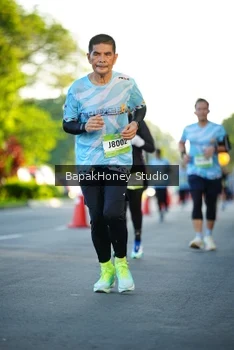 Runner Photo 1557318