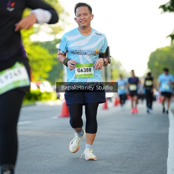 Runner Photo 1557338