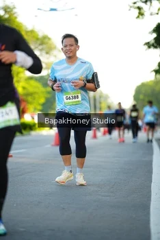 Runner Photo 1557339