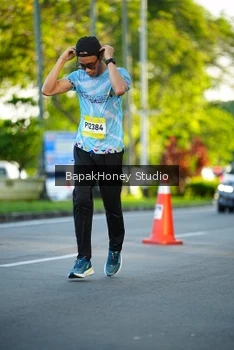 Runner Photo 1557356