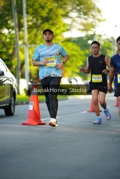 Runner Photo 1557360