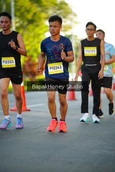 Runner Photo 1557382