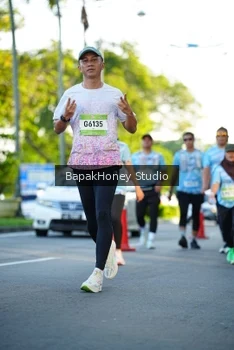 Runner Photo 1557469
