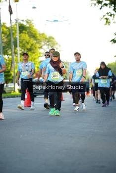 Runner Photo 1557485