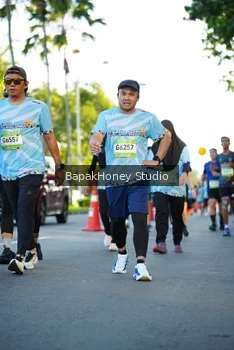 Runner Photo 1557492