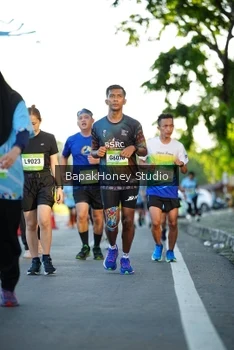 Runner Photo 1557495