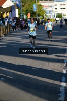 Runner Photo 1557531