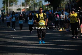 Runner Photo 1557551