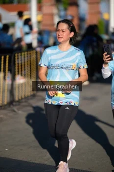 Runner Photo 1557552