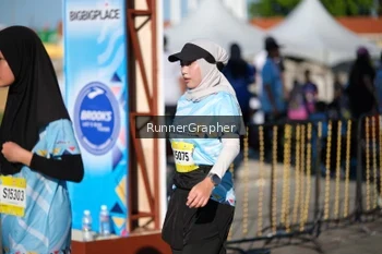 Runner Photo 1557947