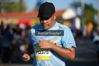 Runner Photo 1558150