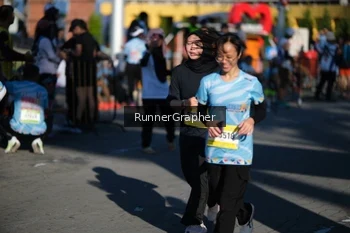 Runner Photo 1558171