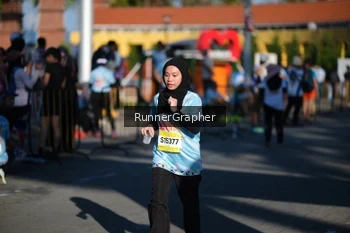 Runner Photo 1558177