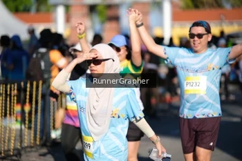 Runner Photo 1558193