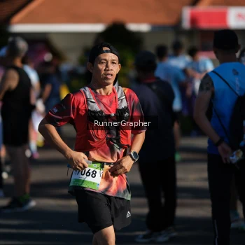Runner Photo 1558206