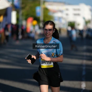 Runner Photo 1558207