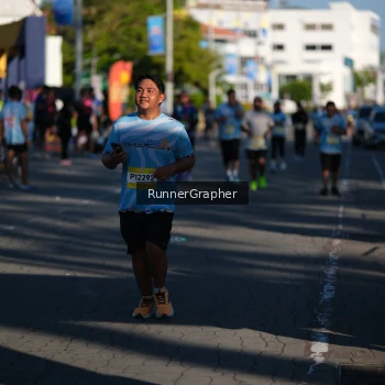 Runner Photo 1558237