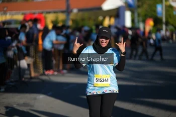 Runner Photo 1558413