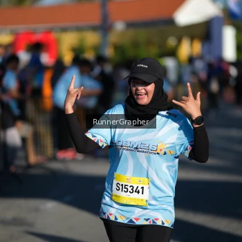 Runner Photo 1558429