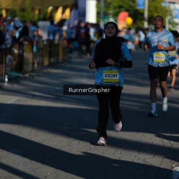 Runner Photo 1558587