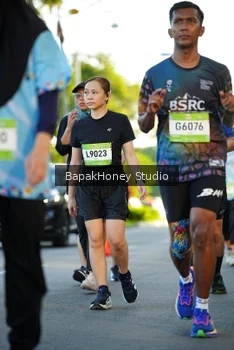 Runner Photo 1558893