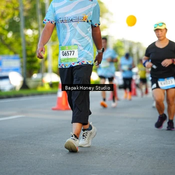 Runner Photo 1558896